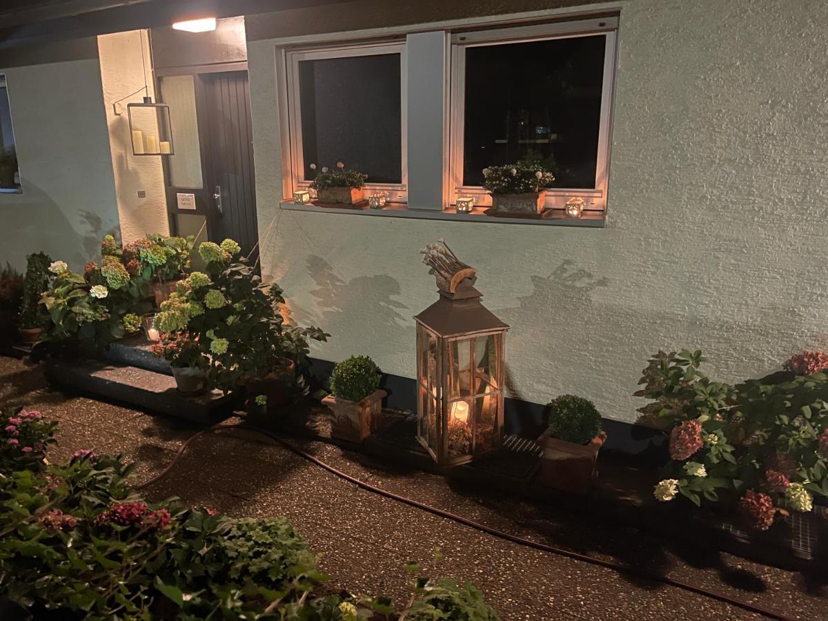 Appartement Region Esslingen - Naehe Messe - Flughafen - Stuttgart - Wohnen Und Arbeiten Auf Zeit In 120M2 Wohlfuehlatmosphaere - Ab 3 Uebernachtungen - Geeignet Fuer 4 Pers Incl Kinder - Beistellbett Moeglich - Kinder Und Tiere Willkommen - Garage F Altbach Exterior foto