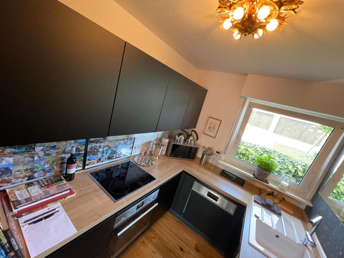 Appartement Region Esslingen - Naehe Messe - Flughafen - Stuttgart - Wohnen Und Arbeiten Auf Zeit In 120M2 Wohlfuehlatmosphaere - Ab 3 Uebernachtungen - Geeignet Fuer 4 Pers Incl Kinder - Beistellbett Moeglich - Kinder Und Tiere Willkommen - Garage F Altbach Exterior foto